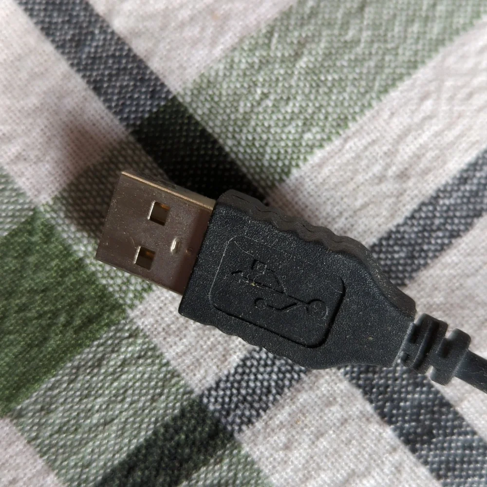 HP Computer Mouse with cord